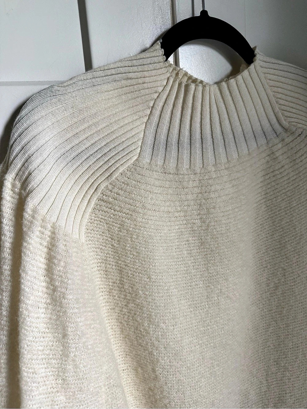 Free People Ribbed Turtleneck Sweater in Cream size S. - Picture 6 of 8